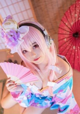 日韩和欧美的护肤品哪个好_手机MP4字幕高清版在线播放
